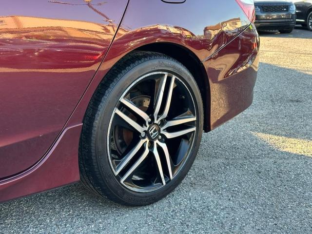 Photo of 2016 Basque Red Pearl II Honda Accord
