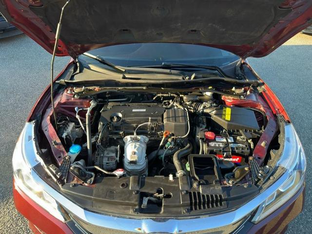 Photo of 2016 Basque Red Pearl II Honda Accord