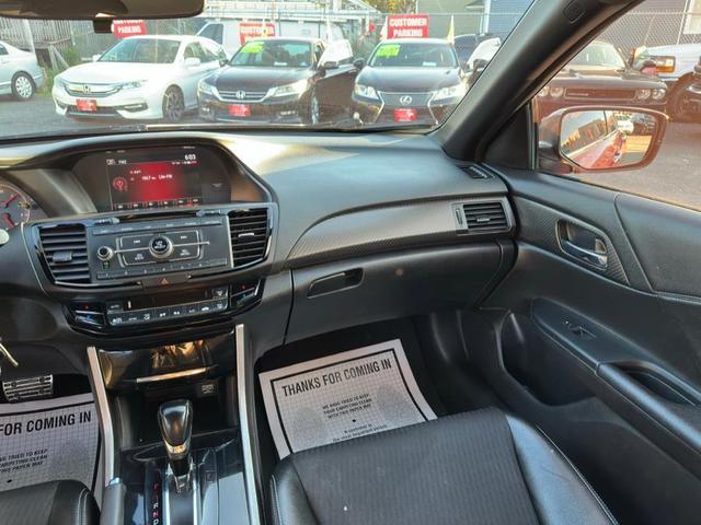Photo of 2016 Basque Red Pearl II Honda Accord