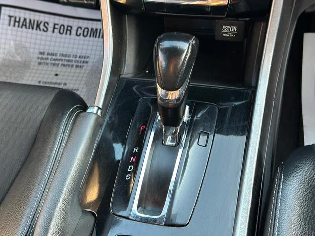 Photo of 2016 Basque Red Pearl II Honda Accord