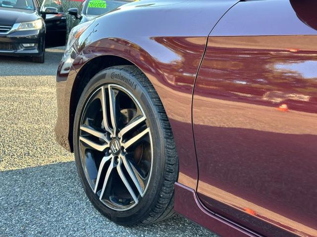 Photo of 2016 Basque Red Pearl II Honda Accord