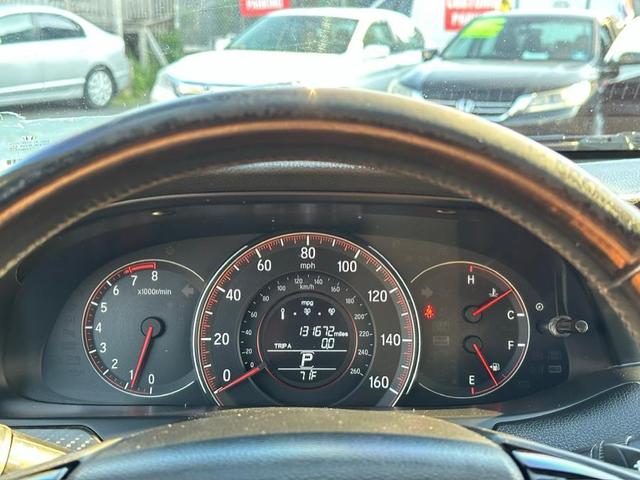 Photo of 2016 Basque Red Pearl II Honda Accord