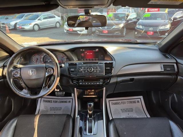 Photo of 2016 Basque Red Pearl II Honda Accord