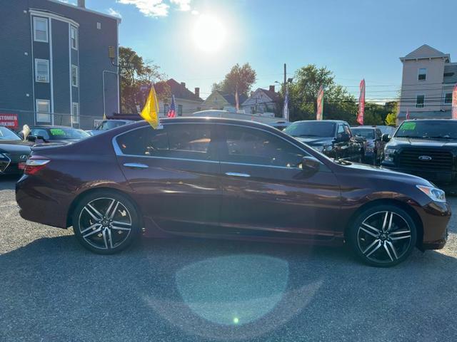 Photo of 2016 Basque Red Pearl II Honda Accord