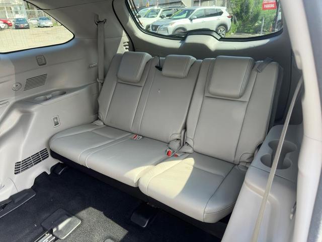 Photo of 2018 Celestial Silver Metallic Toyota Highlander