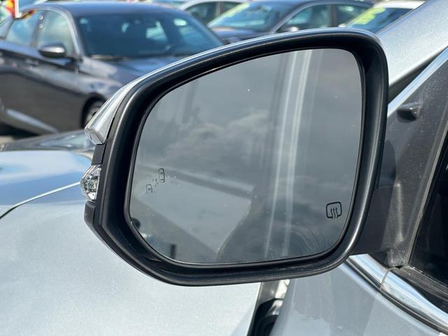 Photo of 2018 Celestial Silver Metallic Toyota Highlander