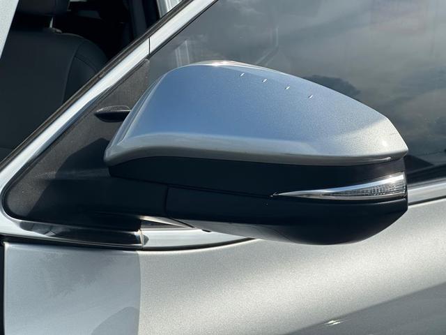 Photo of 2018 Celestial Silver Metallic Toyota Highlander