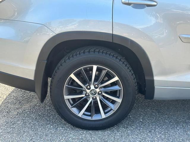 Photo of 2018 Celestial Silver Metallic Toyota Highlander