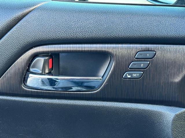 Photo of 2014 Crystal Black Pearl Honda Accord