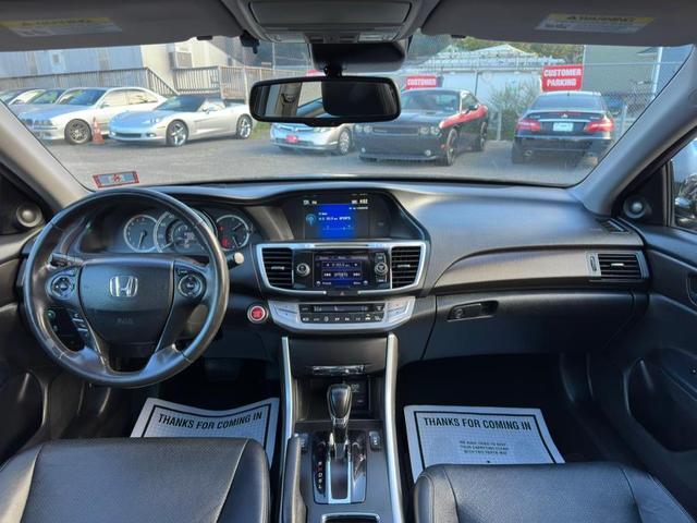 Photo of 2014 Crystal Black Pearl Honda Accord