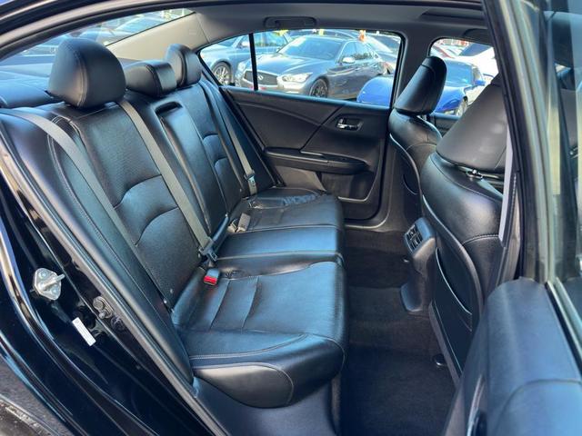 Photo of 2014 Crystal Black Pearl Honda Accord