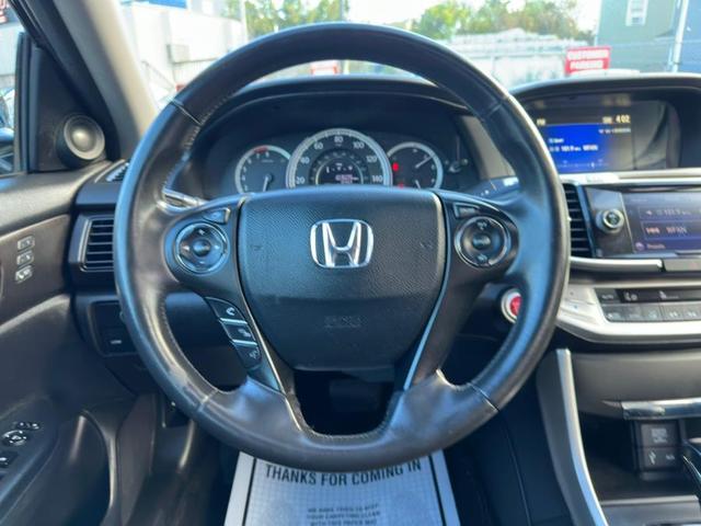 Photo of 2014 Crystal Black Pearl Honda Accord