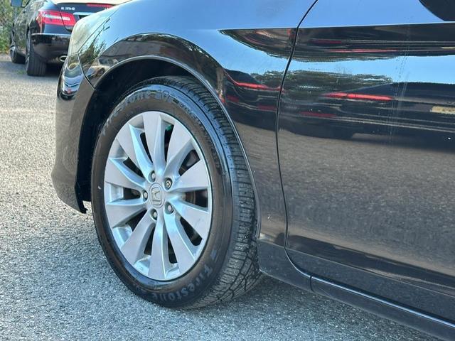 Photo of 2014 Crystal Black Pearl Honda Accord