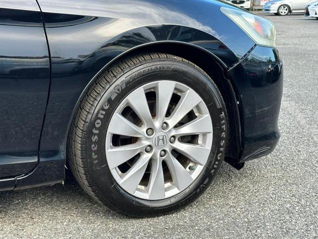 Photo of 2014 Crystal Black Pearl Honda Accord