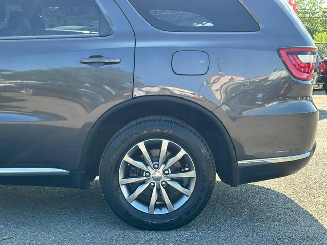 Photo of 2018 Bruiser Gray Clearcoat Dodge Durango