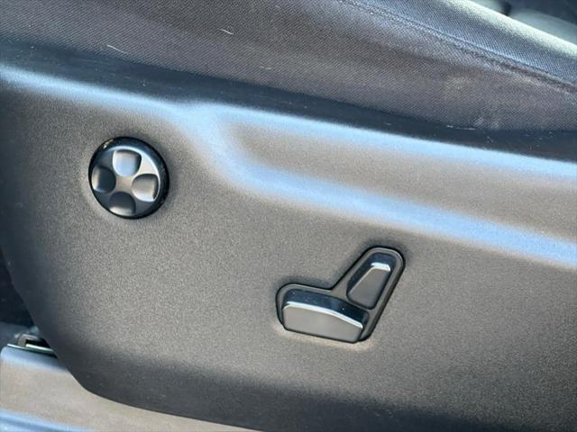 Photo of 2018 Bruiser Gray Clearcoat Dodge Durango