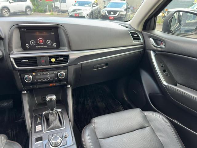 Photo of 2016 Jet Black Mica Mazda CX-5