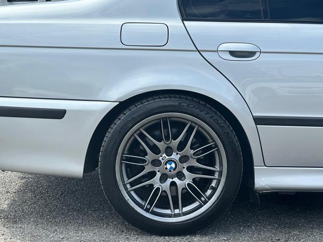Photo of 2000 Titanium Silver Metallic BMW M5