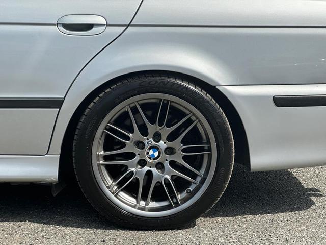 Photo of 2000 Titanium Silver Metallic BMW M5