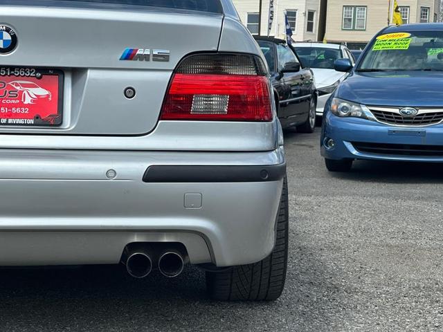 Photo of 2000 Titanium Silver Metallic BMW M5