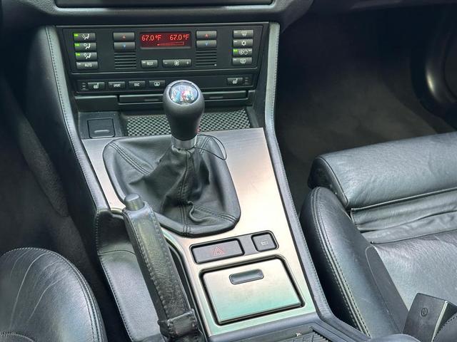Photo of 2000 Titanium Silver Metallic BMW M5