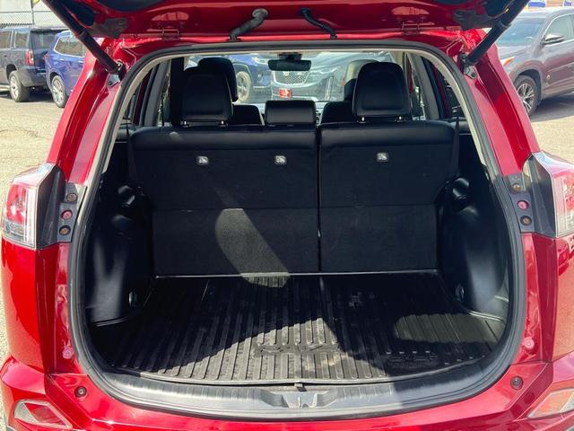 Photo of 2018 Ruby Flare Pearl Toyota RAV4
