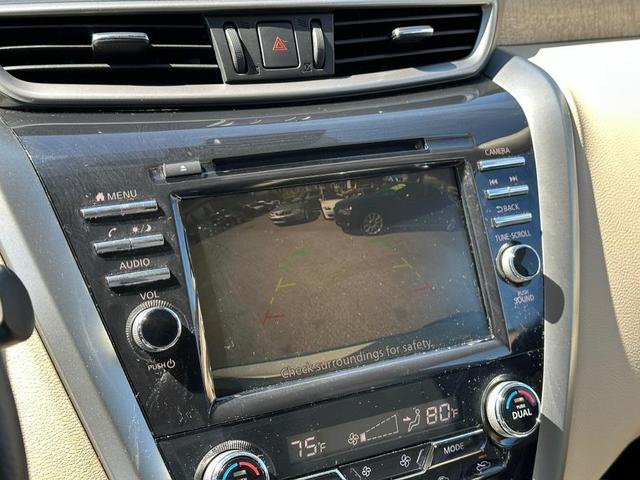 Photo of 2024 Pearl White Tricoat Nissan Murano