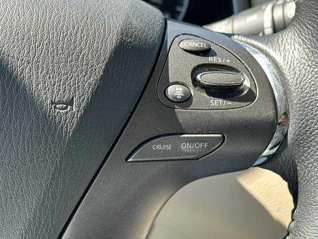 Photo of 2024 Pearl White Tricoat Nissan Murano