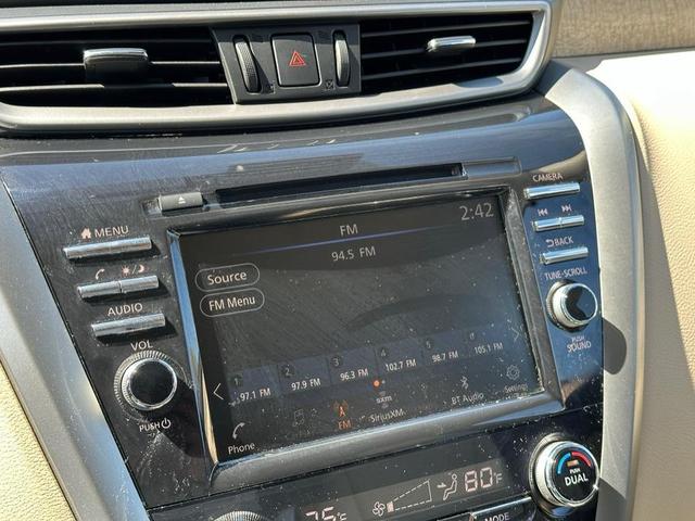 Photo of 2024 Pearl White Tricoat Nissan Murano
