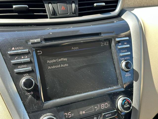 Photo of 2024 Pearl White Tricoat Nissan Murano