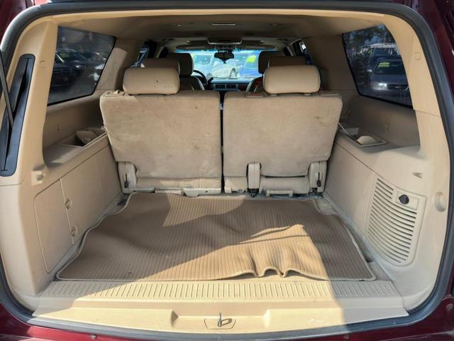 Photo of 2008 Deep Ruby Metallic Chevrolet Suburban