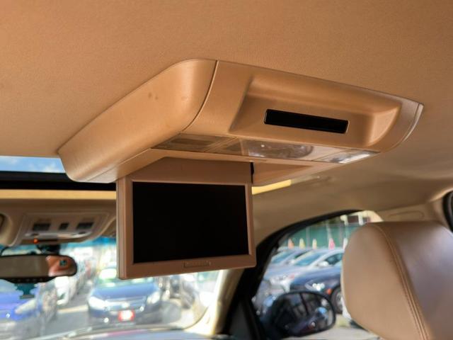 Photo of 2008 Deep Ruby Metallic Chevrolet Suburban