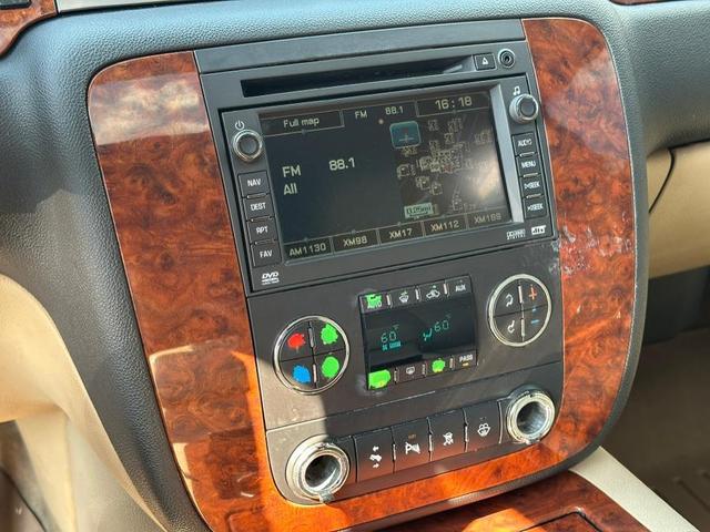 Photo of 2008 Deep Ruby Metallic Chevrolet Suburban