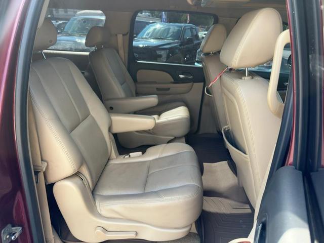 Photo of 2008 Deep Ruby Metallic Chevrolet Suburban