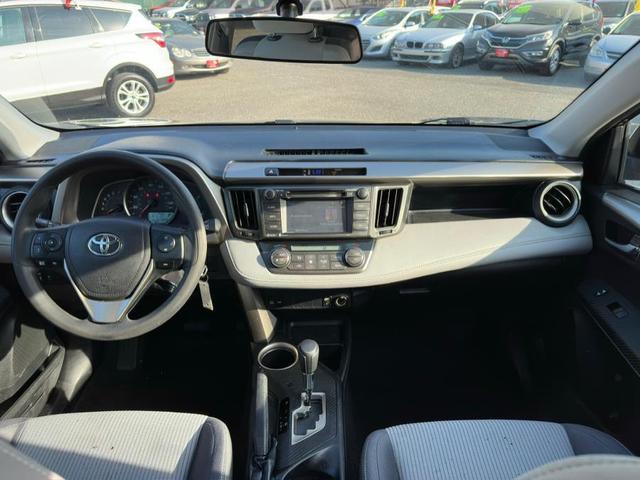 Photo of 2015 Classic Silver Metallic Toyota RAV4