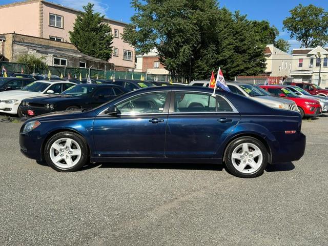 Photo of 2009 Imperial Blue Metallic Chevrolet Malibu