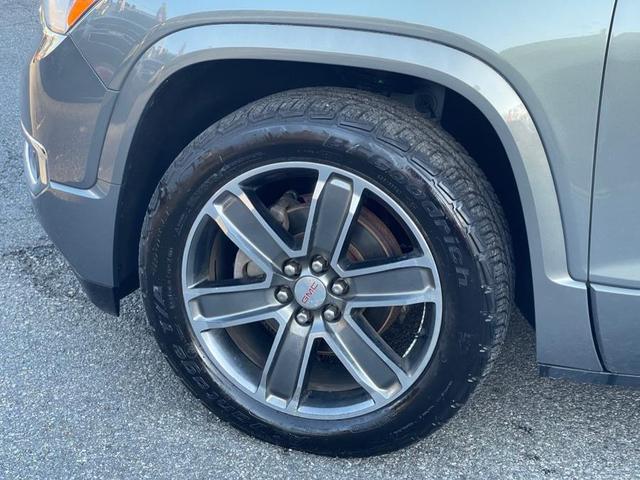 Photo of 2017 GREEN GMC Acadia