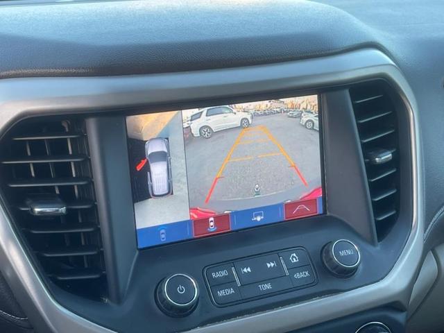 Photo of 2017 GREEN GMC Acadia