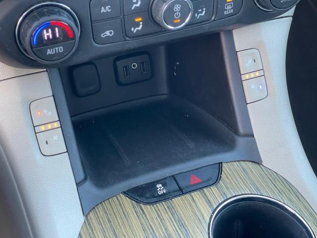 Photo of 2017 GREEN GMC Acadia
