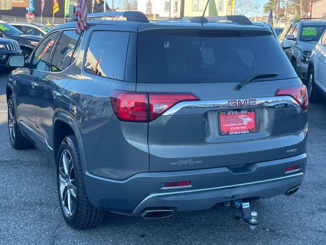 Photo of 2017 GREEN GMC Acadia