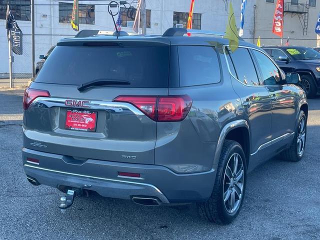 Photo of 2017 GREEN GMC Acadia