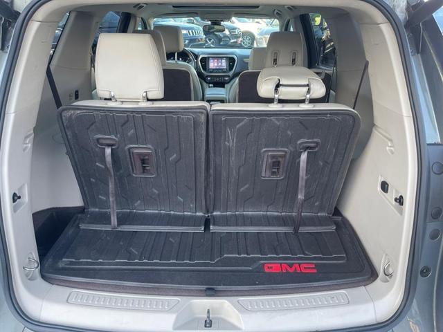 Photo of 2017 GREEN GMC Acadia
