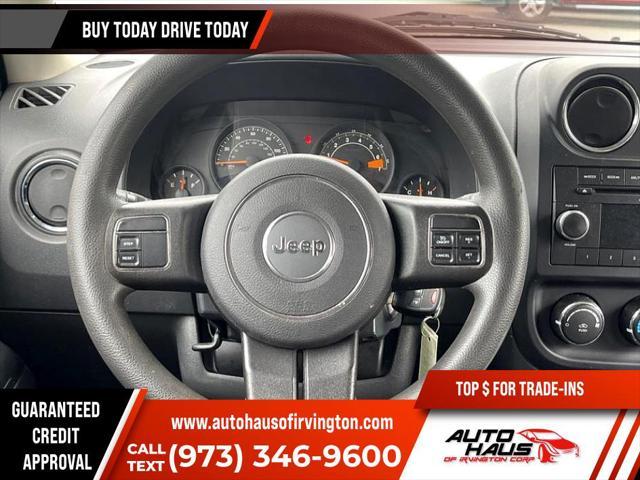 Photo of 2014 Black Clearcoat Jeep Patriot