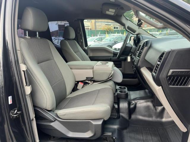 Photo of 2015 Tuxedo Black Metallic Ford F-150