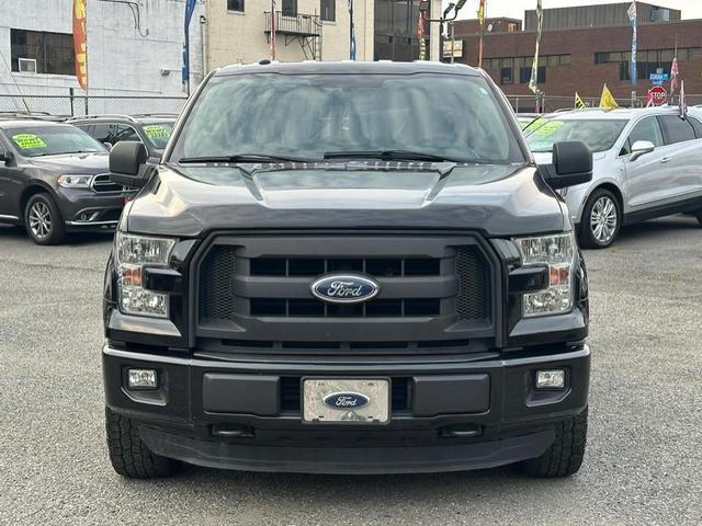 Photo of 2015 Tuxedo Black Metallic Ford F-150