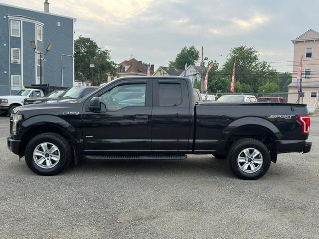 Photo of 2015 Tuxedo Black Metallic Ford F-150