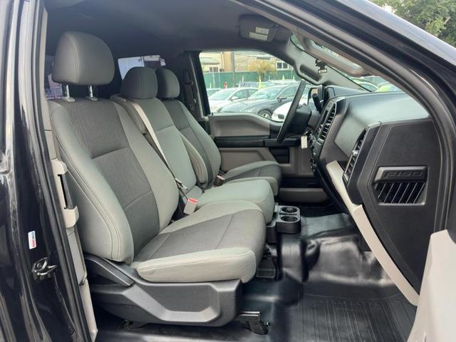 Photo of 2015 Tuxedo Black Metallic Ford F-150