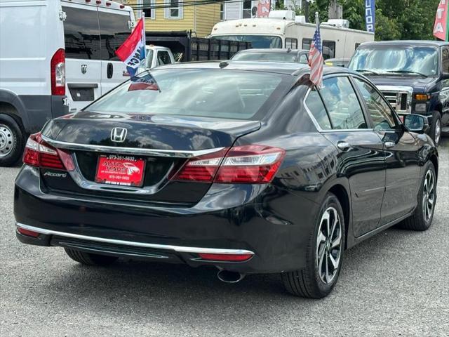 Photo of 2017 Crystal Black Pearl Honda Accord