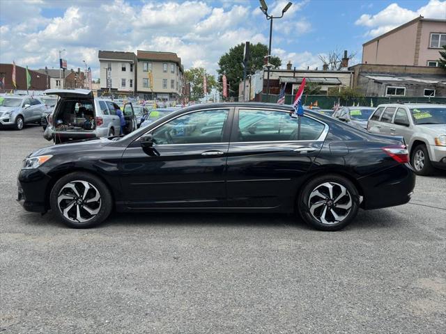 Photo of 2017 Crystal Black Pearl Honda Accord