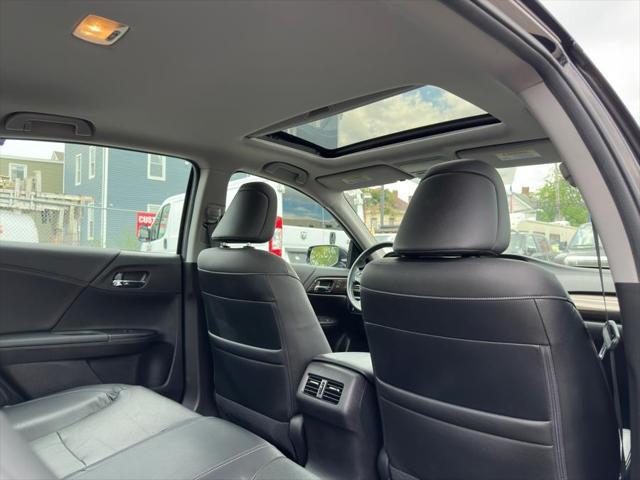 Photo of 2017 Crystal Black Pearl Honda Accord